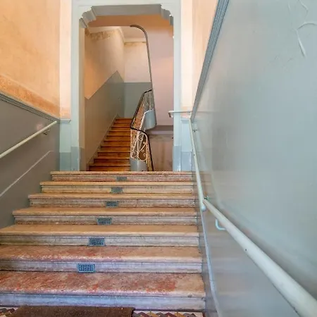 Alcantara Lovely Green Terrace 2 Bdr Apt With Ac Apartment