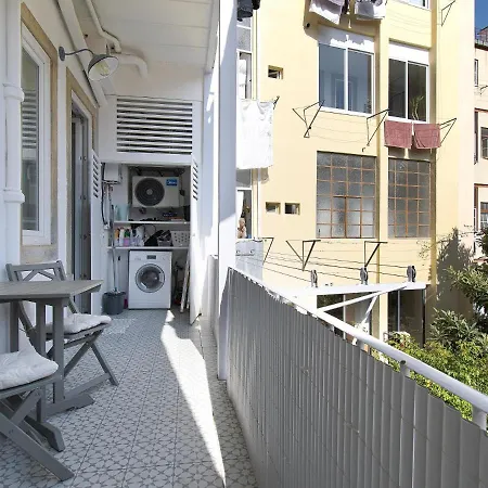 Διαμέρισμα Alcantara Lovely Green Terrace 2 Bdr Apt With Ac Lisboa